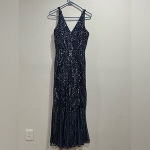 Women's Nightway Long Sleeveless Evening Gown Navy Blue Sequin Size 6